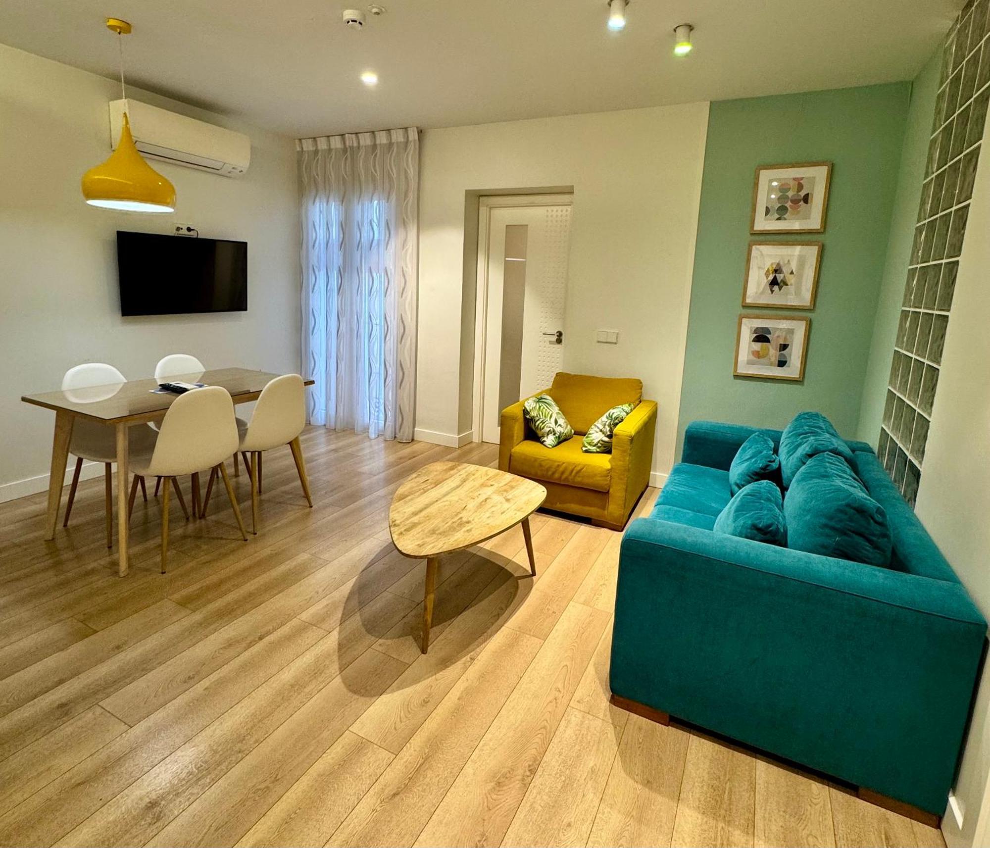Apartamentos Apolo Madrid Kültér fotó