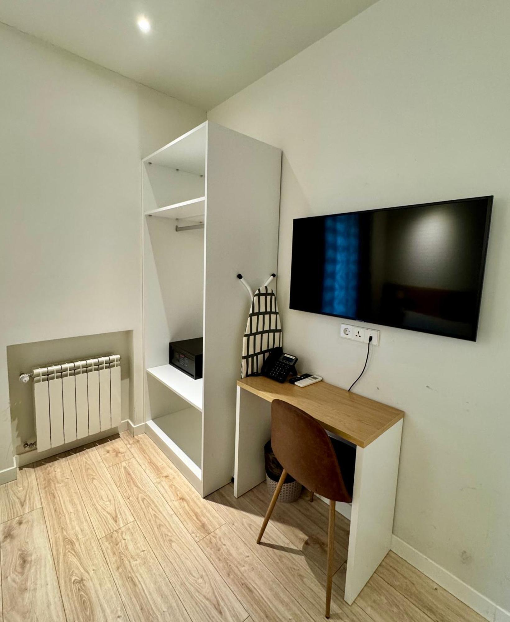 Apartamentos Apolo Madrid Kültér fotó