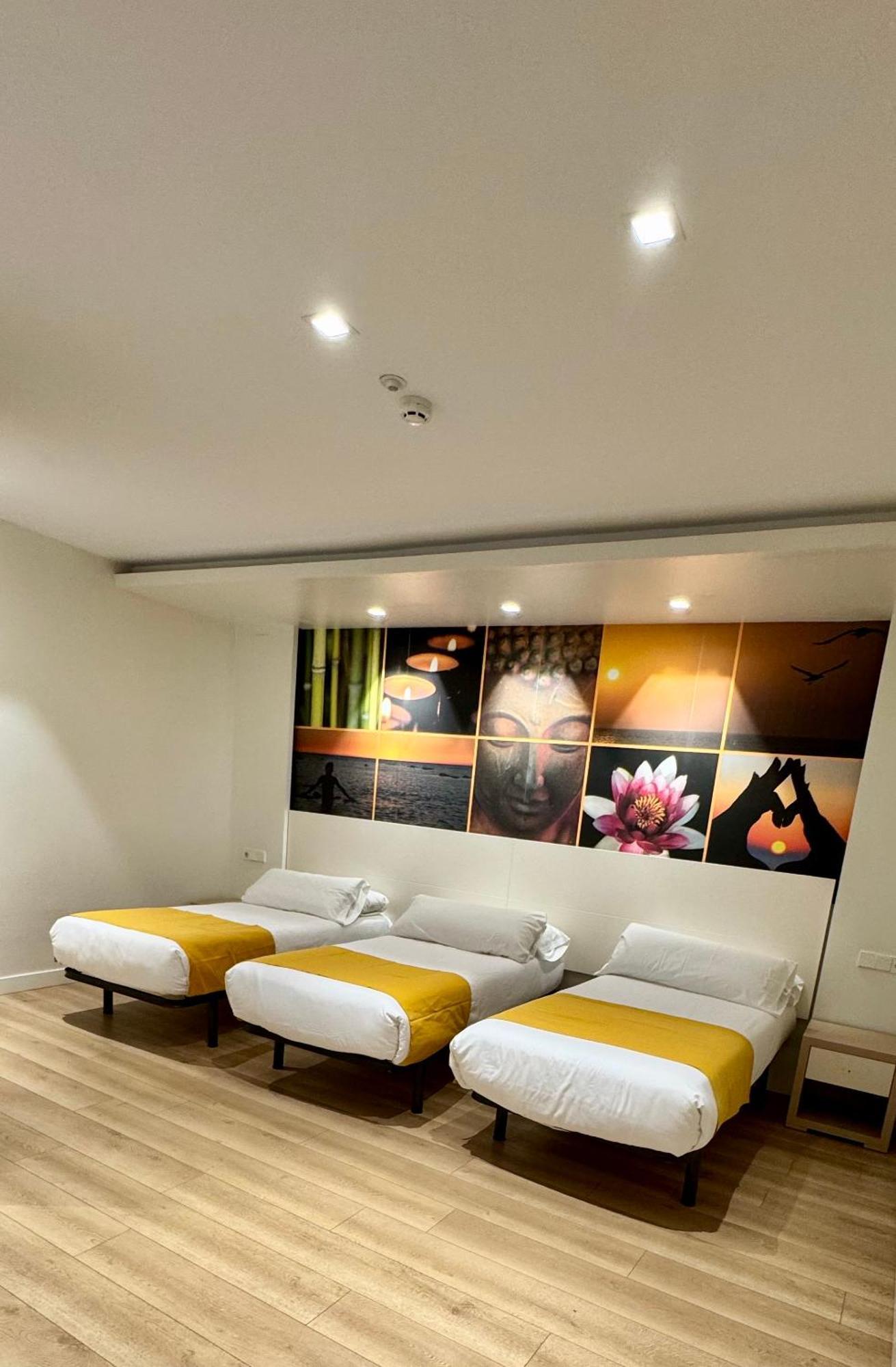 Apartamentos Apolo Madrid Kültér fotó