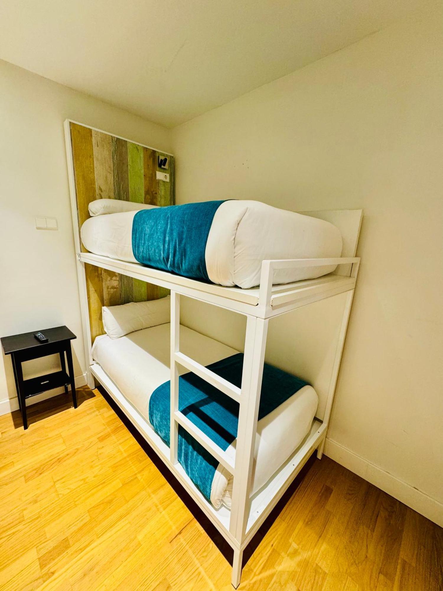 Apartamentos Apolo Madrid Kültér fotó