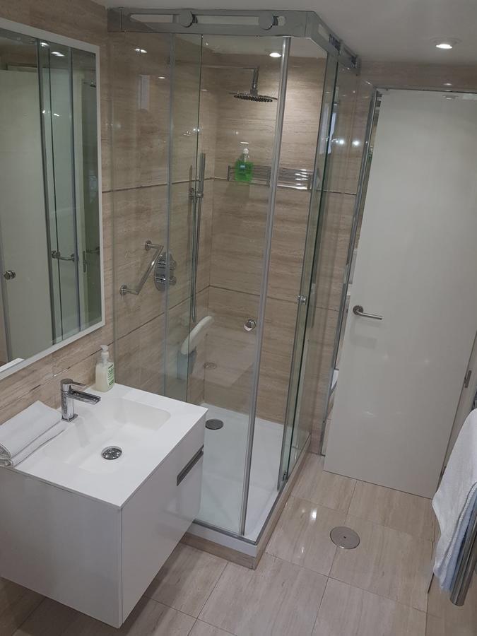 Apartamentos Apolo Madrid Kültér fotó
